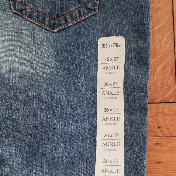 NEW W TAGS, MISS ME BOYFRIEND JEANS SIZE 26 - Picture 3 of 6